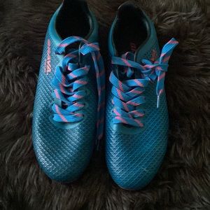 Soccer cleats